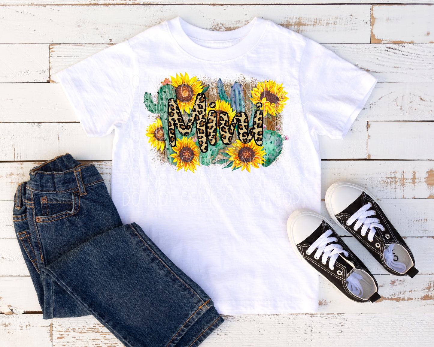 Mini -leopard with sunflower and cactus
