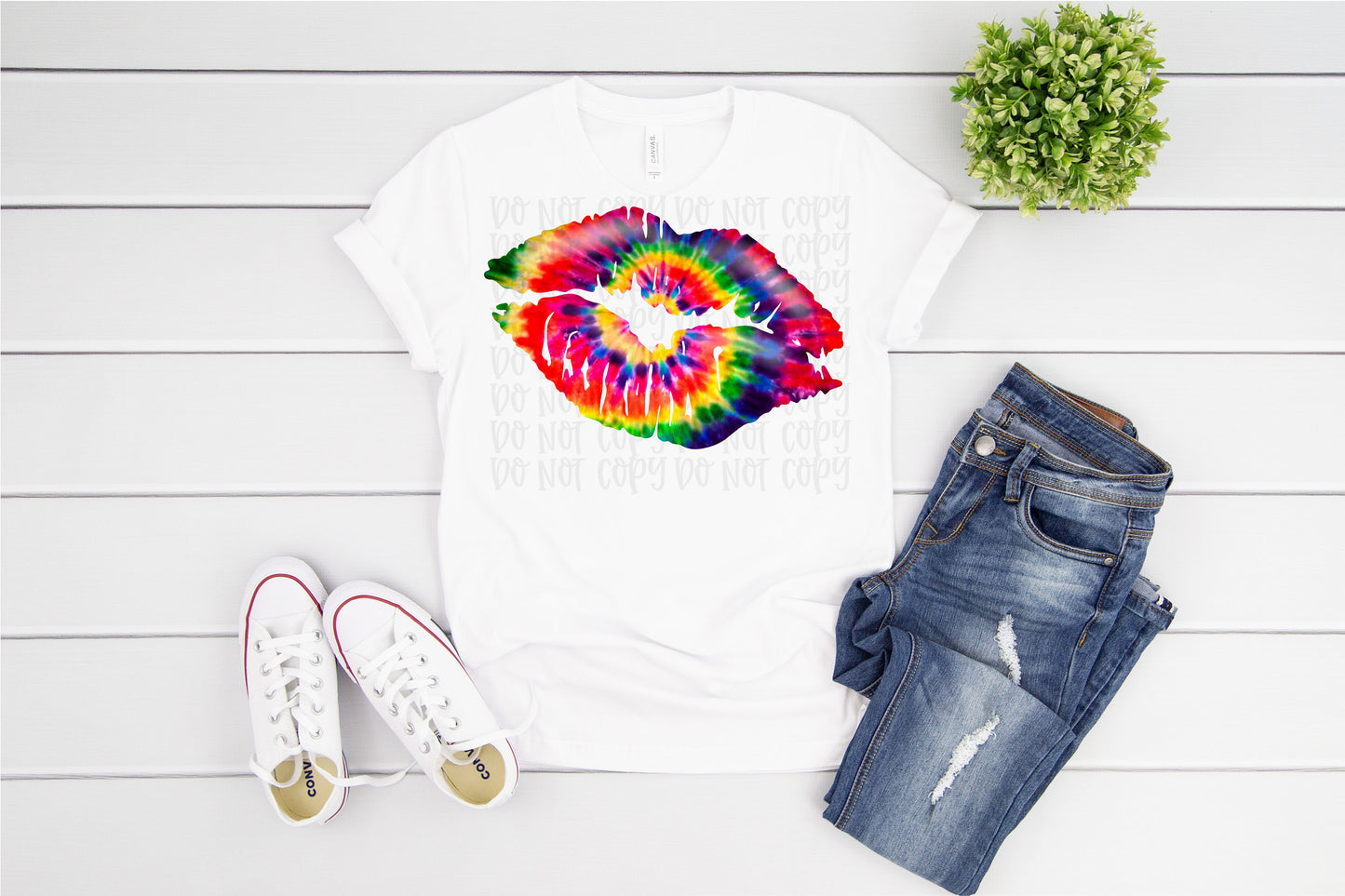 Tie dye lips